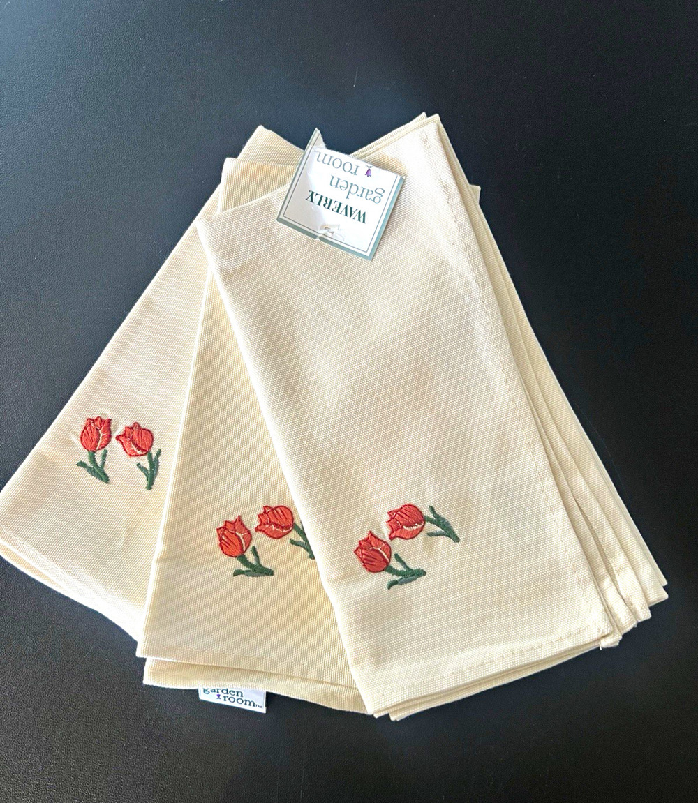 Waverly Garden Room Embroidered Floral Cloth Napkins Beige Set of 4 NWT NEW